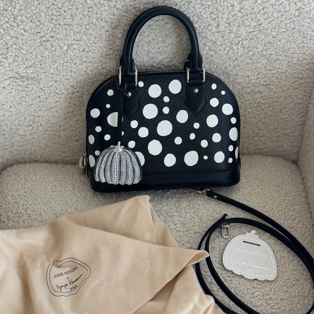 Louis Vuitton
x Yayoi Kusama Epi Infinity Dots Alma BB